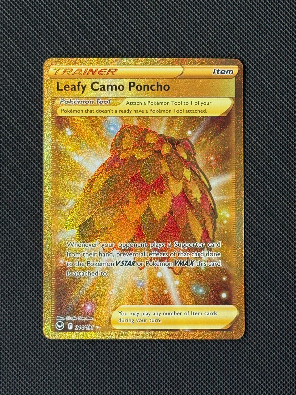 Leafy Camo Poncho 214/195 Secret Pokémon Card Swsh12: Silver Tempest Holo NM0
