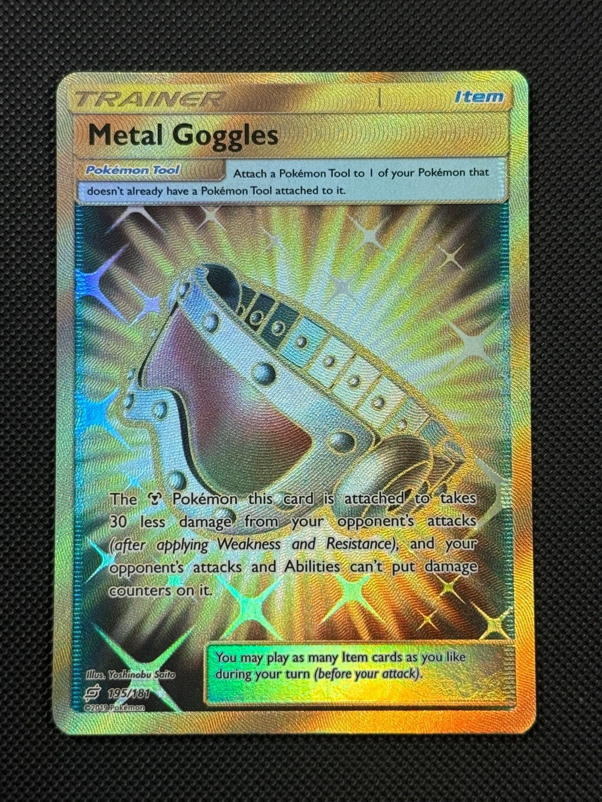 Metal Goggles 195/181 SECRET Pokémon Card Sun & Moon Team Up Gold Rare0