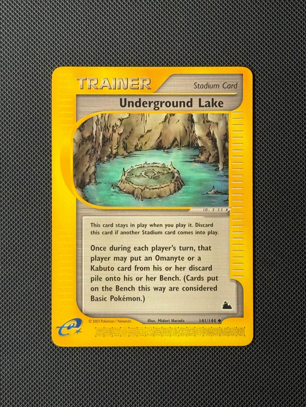 Underground Lake 141/144 Pokémon Card Skyridge Uncommon WOTC NM0