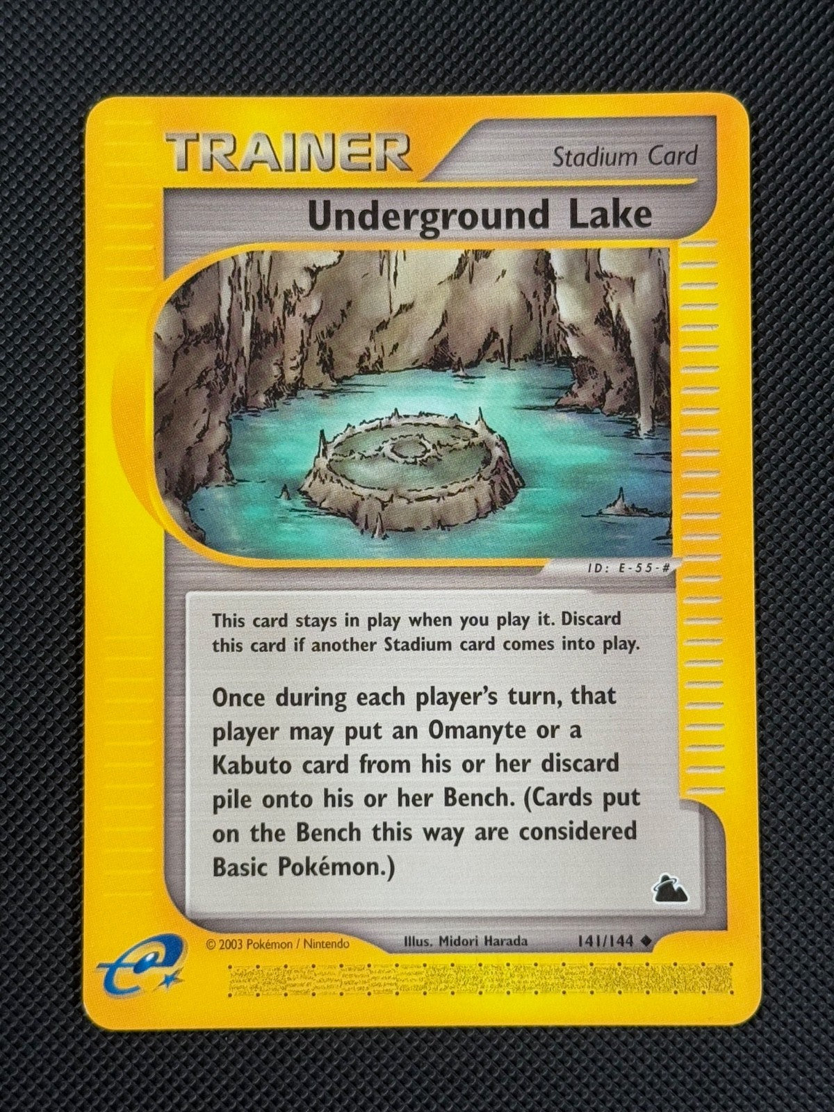 Underground Lake 141/144 REGULAR Pokémon Card WOTC Skyridge Uncommon0
