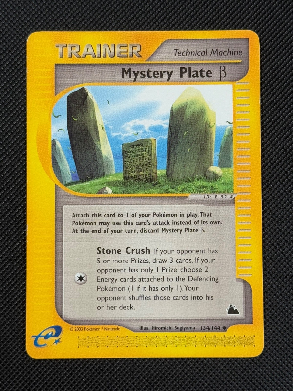 Mystery Plate 134/144 REGULAR Pokémon Card WOTC Skyridge Uncommon0