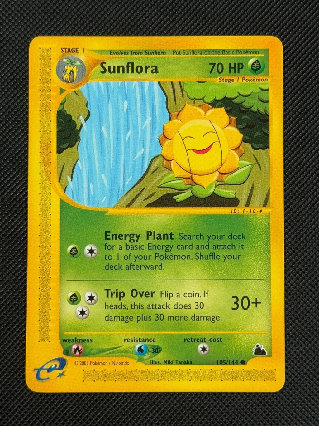 Sunflora 105/144 REGULAR Pokémon Card WOTC Skyridge Common0
