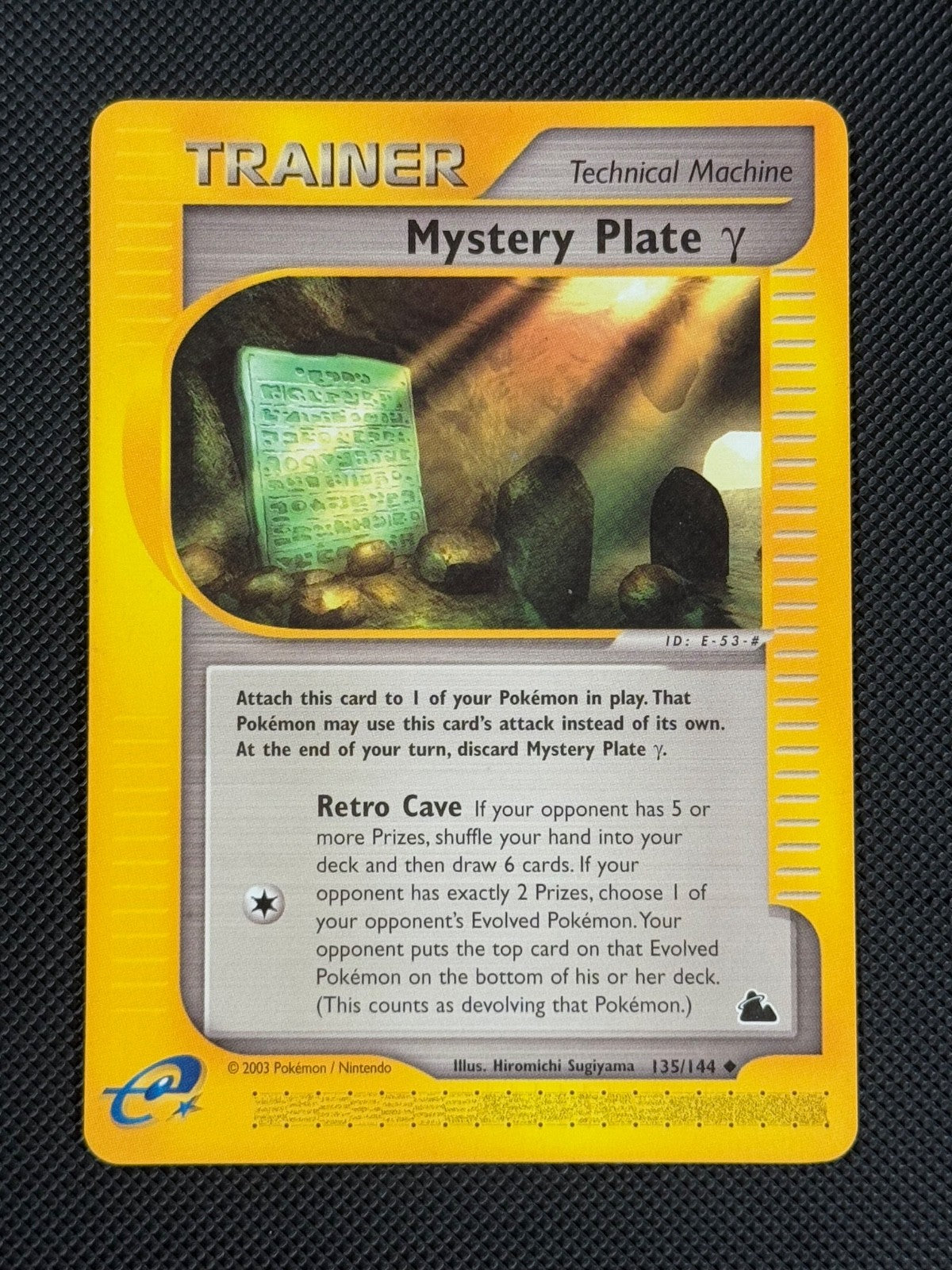 Mystery Plate 135/144 REGULAR Pokémon Card WOTC Skyridge Uncommon0